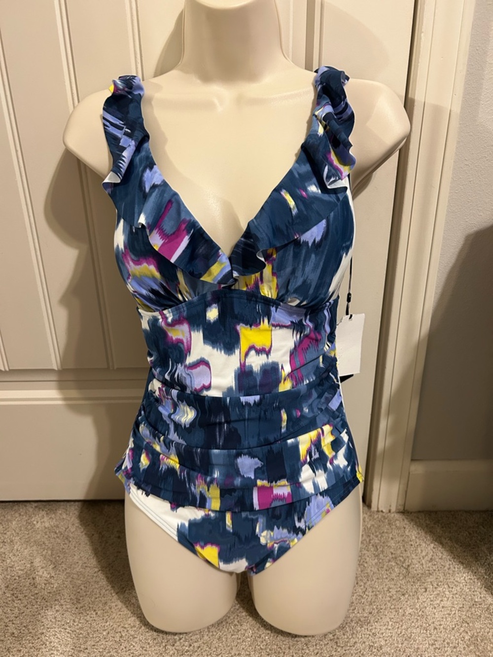 NWT DKNY Donna Karen Ruffled V-Neck One-Piece Swimsuit in Navy Multi Sz 6
